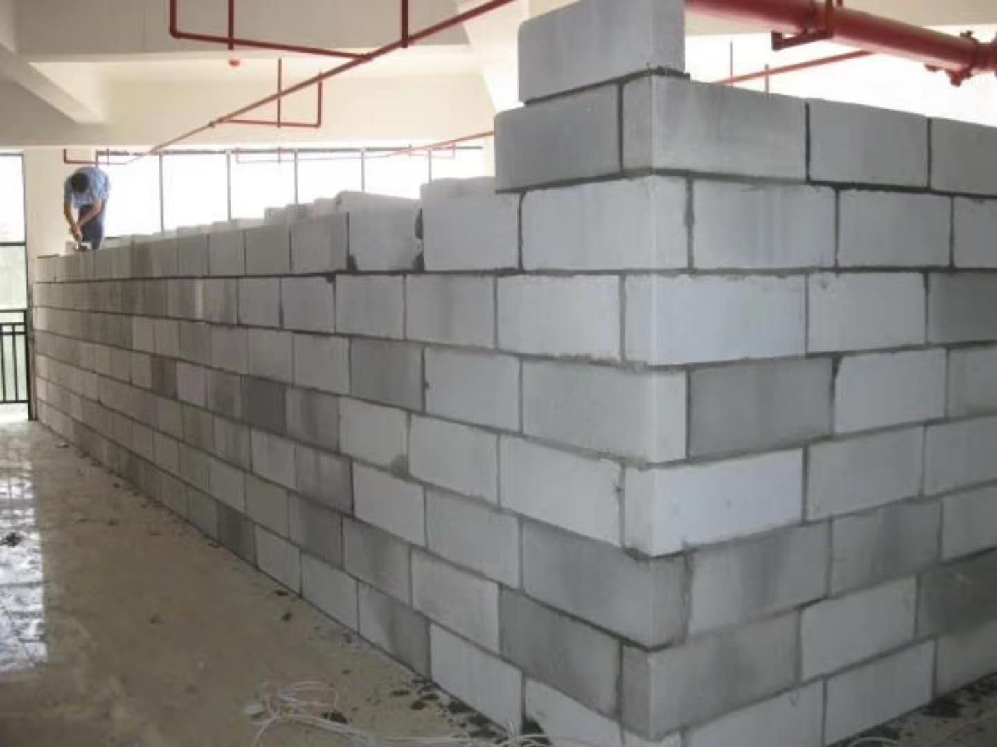 张湾蒸压加气混凝土砌块承重墙静力和抗震性能的研究